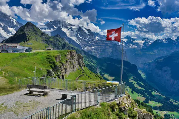 How to Obtain a Residence Permit in Switzerland for Retirees